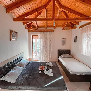 https://farmhouse-qeparo.albaniahotels.org