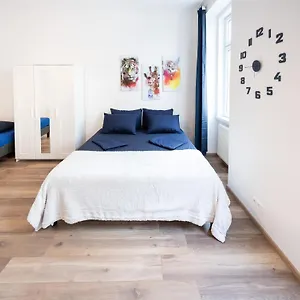 Radiant Premium - Fuenfhaus Wiedeń