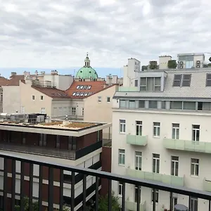 Moderne Trifft Tradition Im Herzen Wiens Wiedeń