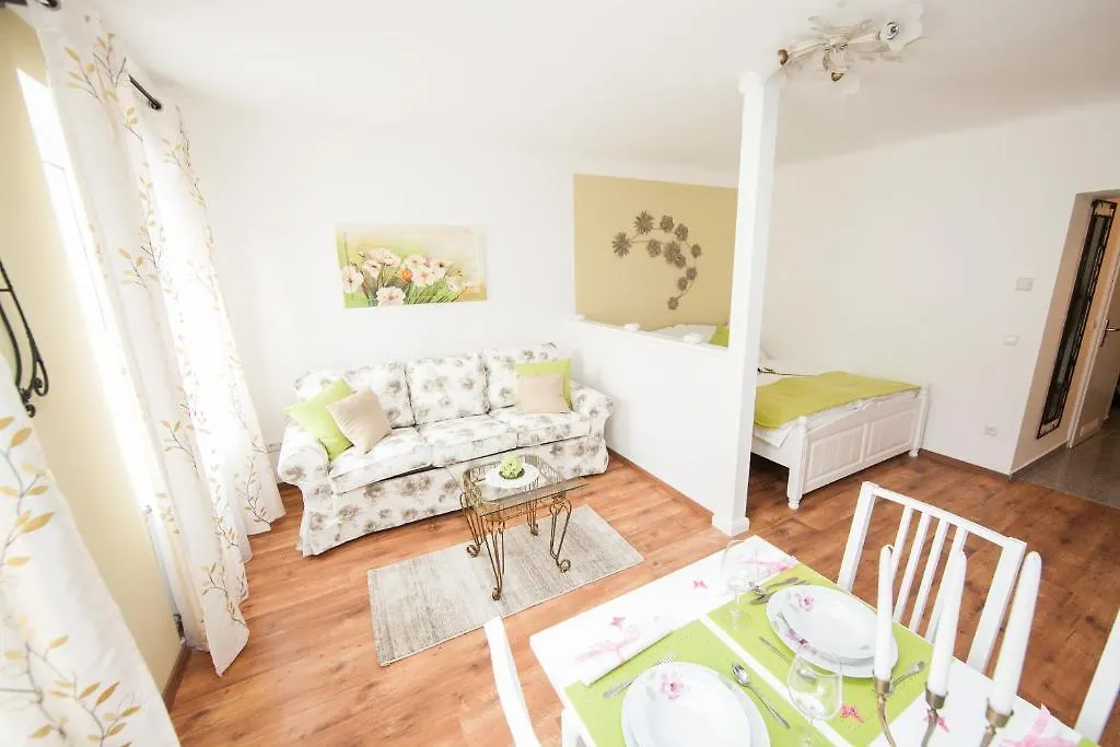 Traditional Apartments Vienna Tav - Entire 0*,